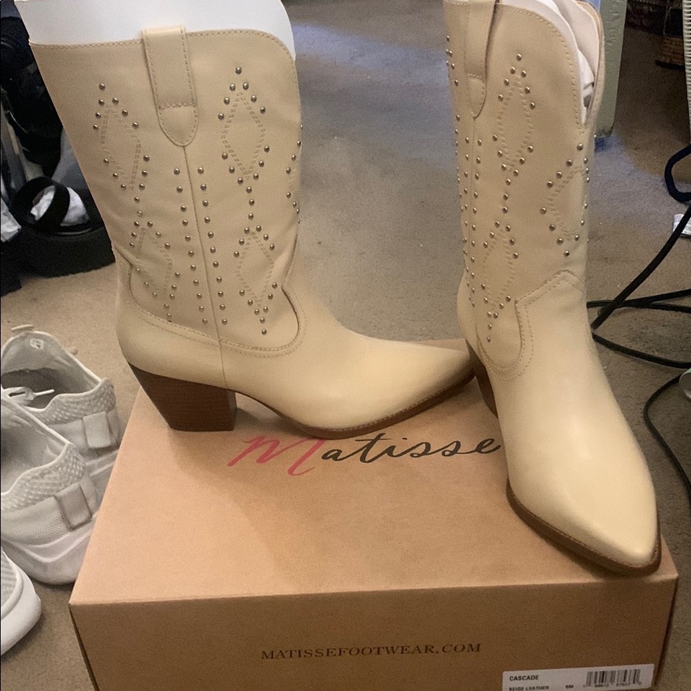 Matisse Cream Heeled Boots with Western Flair